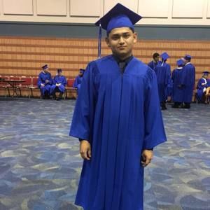 Meet your Posher, Dennis